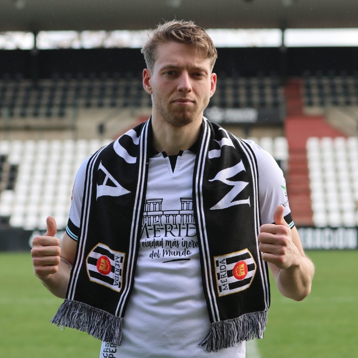 S. Hallsson